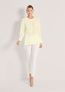 Lange Seidenbluse in kragenloser Form thumbnail 2