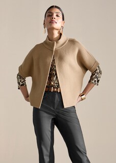 Kurze Strickjacke in Cape-Form thumbnail 1