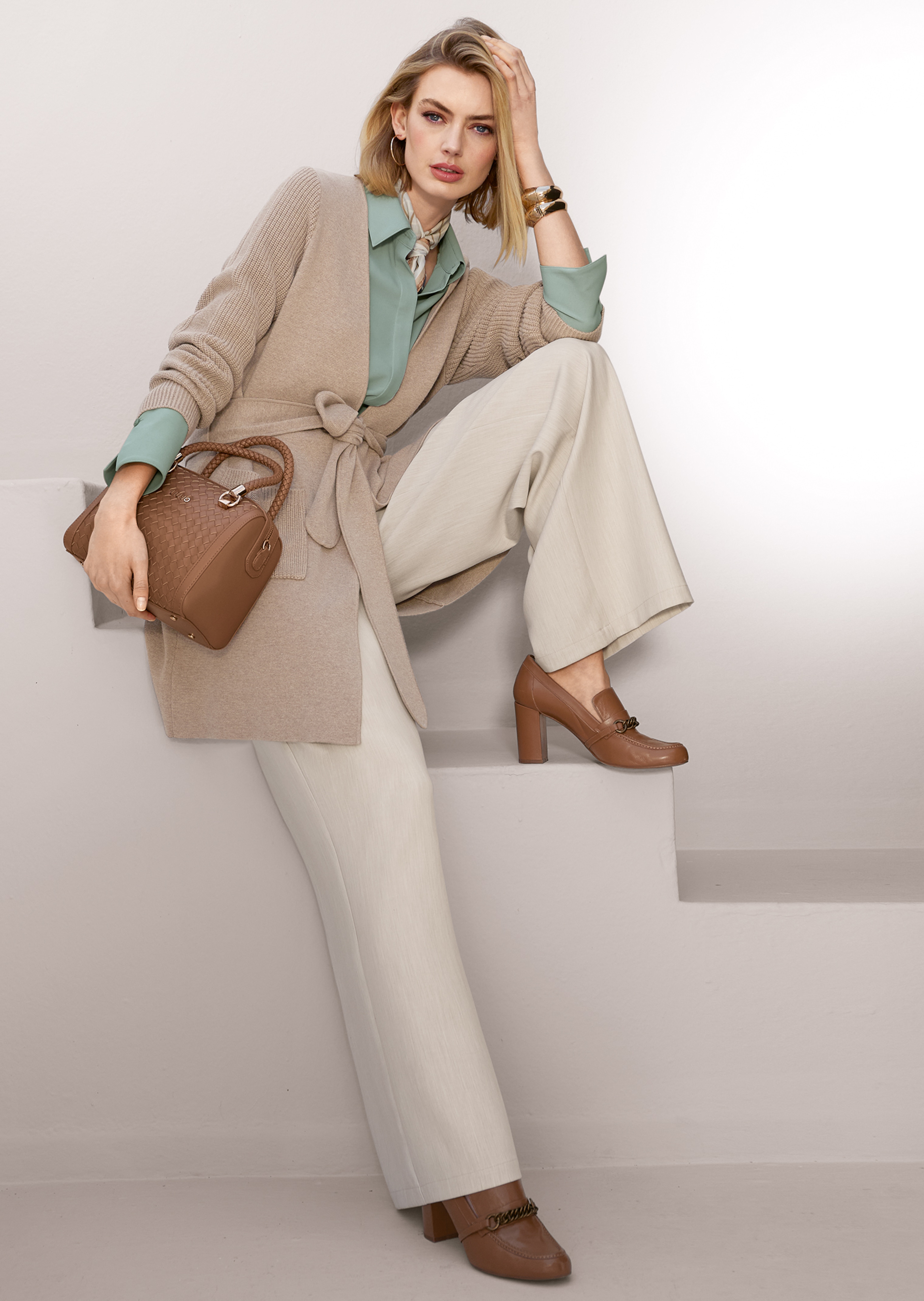 Lange Strickjacke