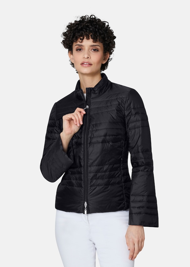 Stylish quilted jacket for outdoor activities