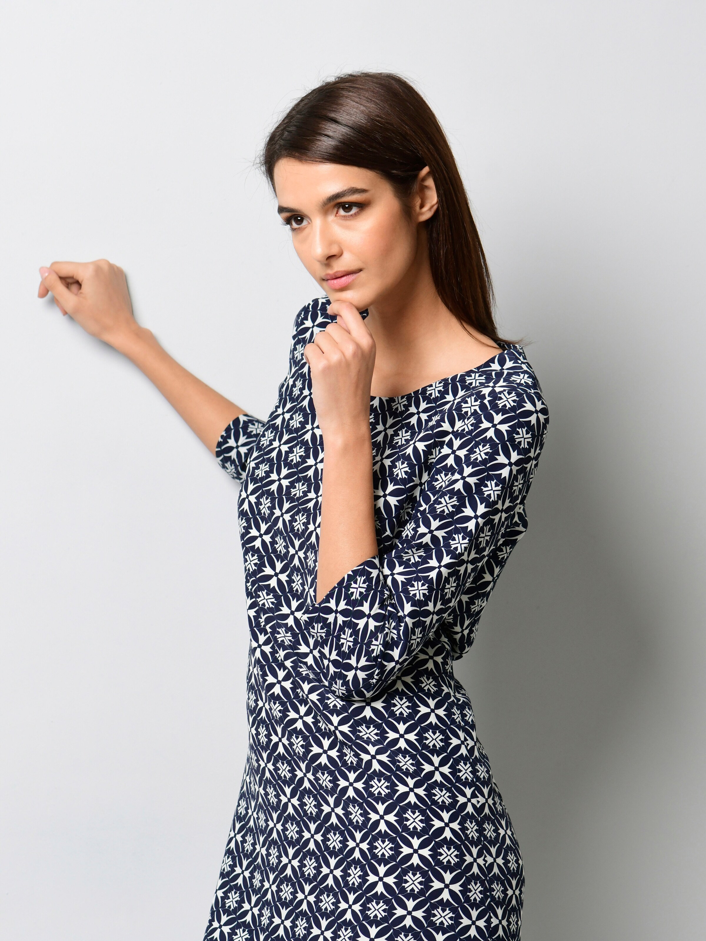 Kleid in gerader Form 2