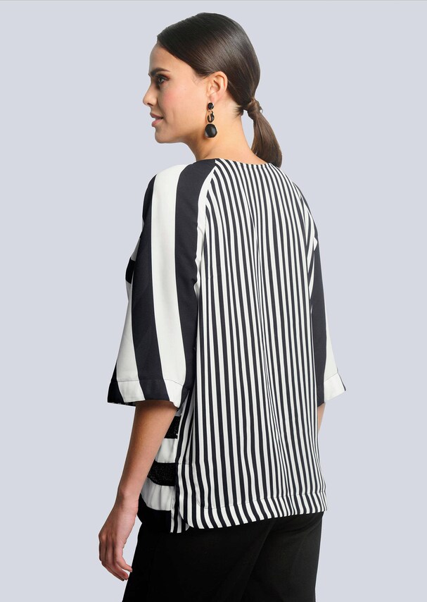 Bluse mit Paillettenbesatz 1