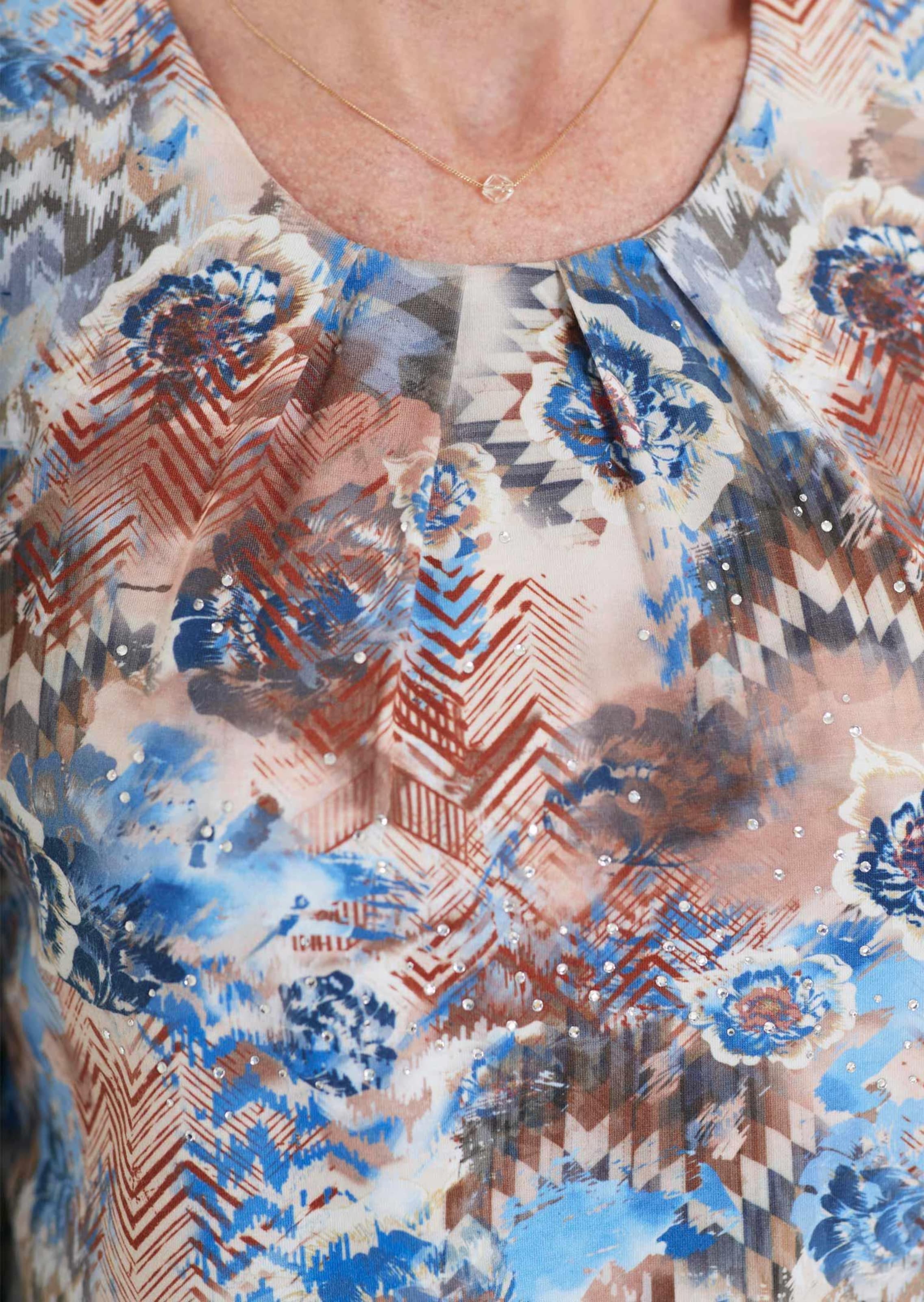 T-shirt imprimé avec fronces et imprimé brillant - beige / bleu / à motifs - Gr. 44 de Goldner Fashi