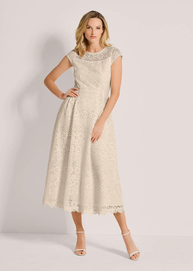 Ärmelloses Spitzenkleid