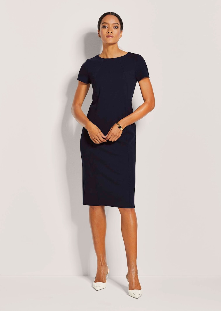 Sheath dress with short sleeves
