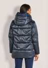 Wattierte Steppjacke mit Kapuze thumbnail 3