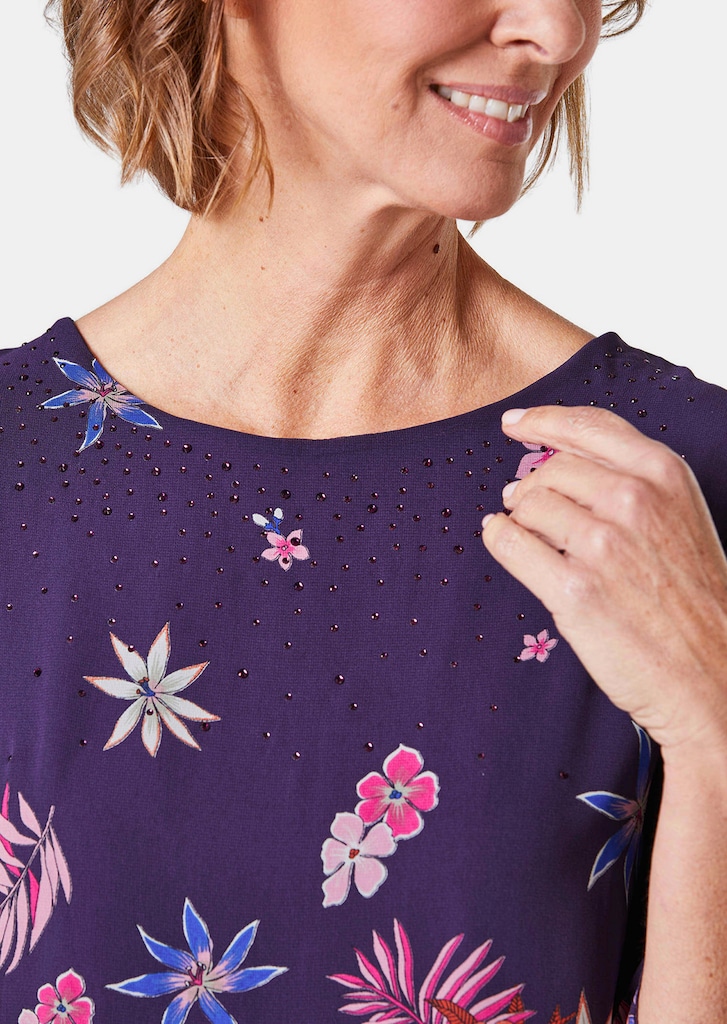 Kleid mit floralem Chiffonüberwurf
