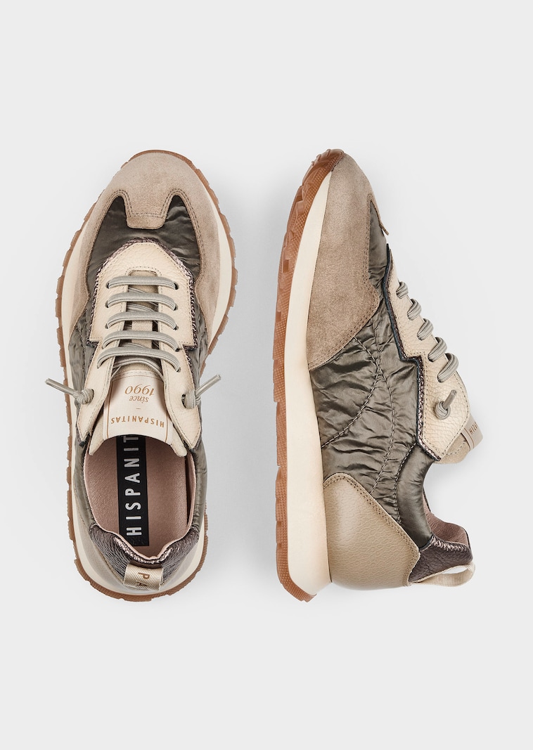 Leder-Sneaker zum Schnüren mit Prägung