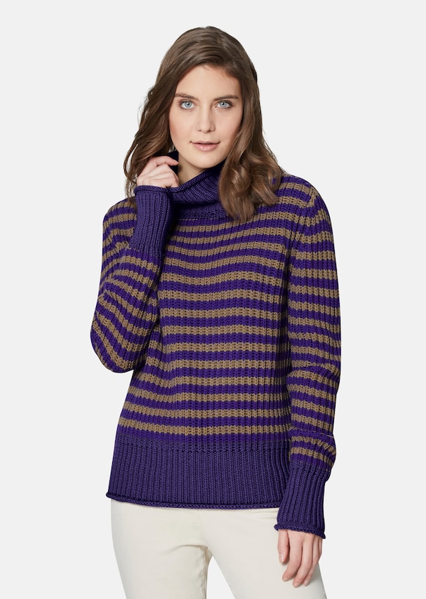 Softer Schurwoll-Pullover mit stylischen Streifen