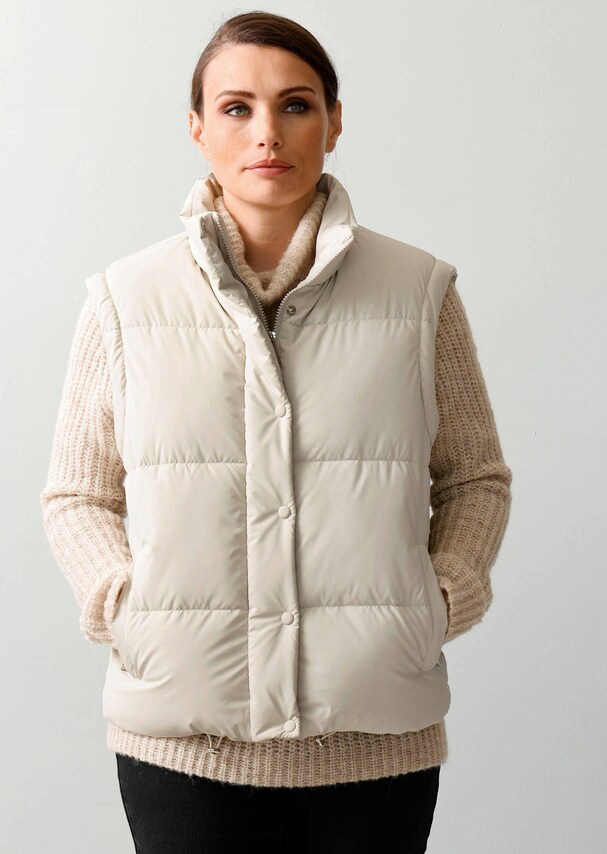 Steppjacke mit abnehmbaren Ärmeln