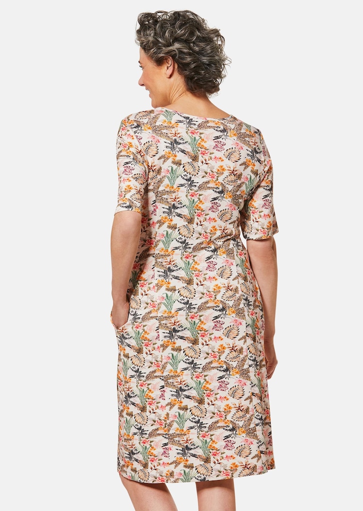 Elastisches Jerseykleid mit modischem Druck