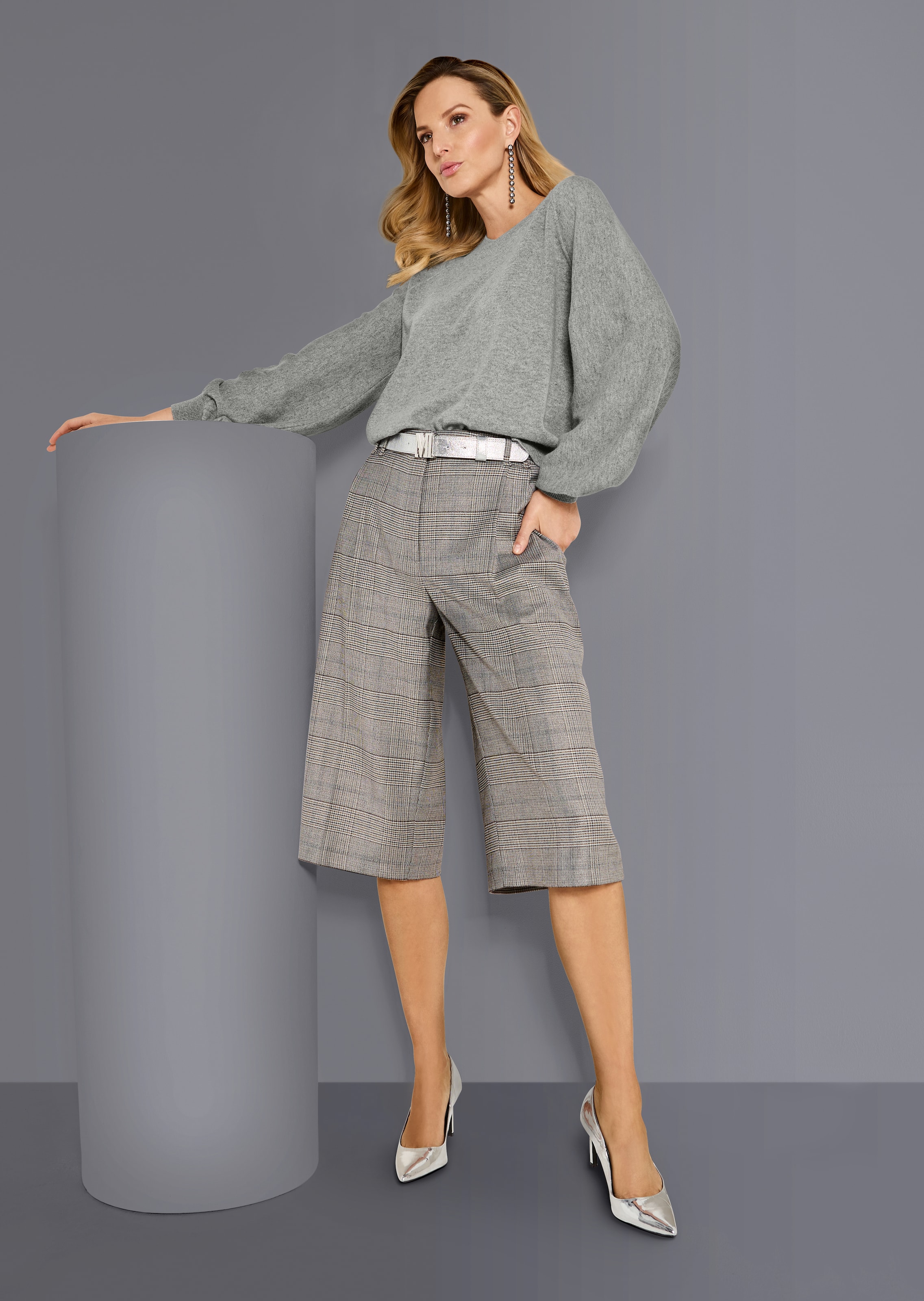 Glencheck-Bermuda mit Bügelfalten