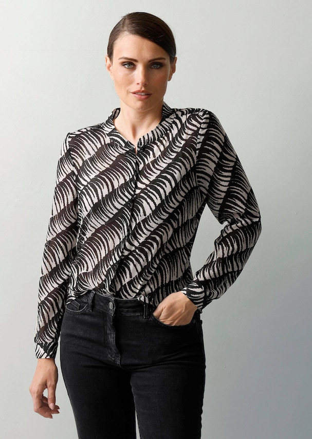 Bluse in transparenter Qualität 6