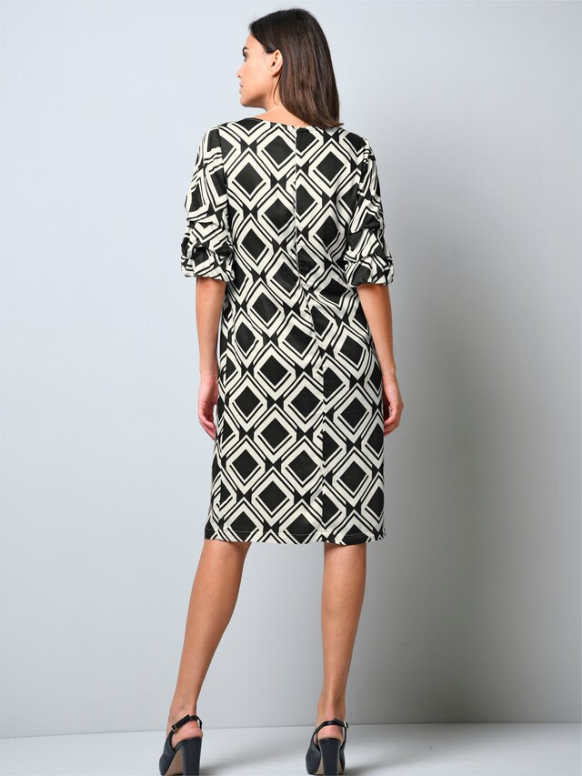 Kleid mit Halbarm 1