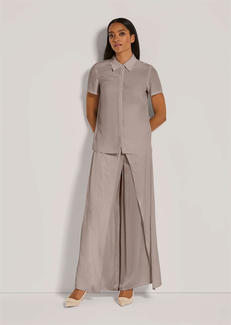 Kurzarm-Bluse aus Viskose