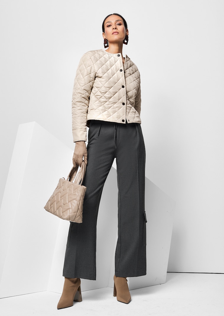 Cargo-Hose zum Schlüpfen