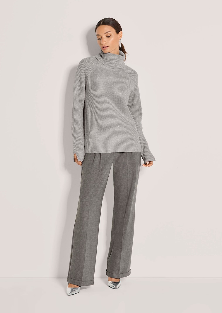 Schimmernder Rollkragen-Pullover mit Raglanärmeln