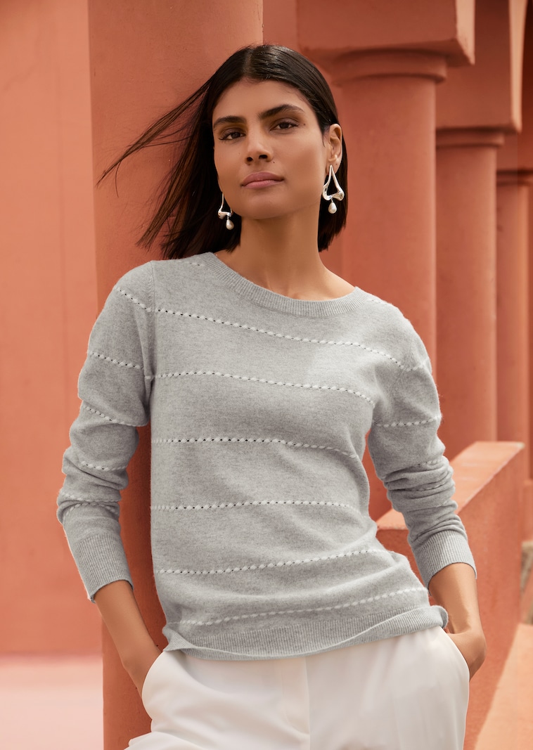 Pullover in edler Wollmischung