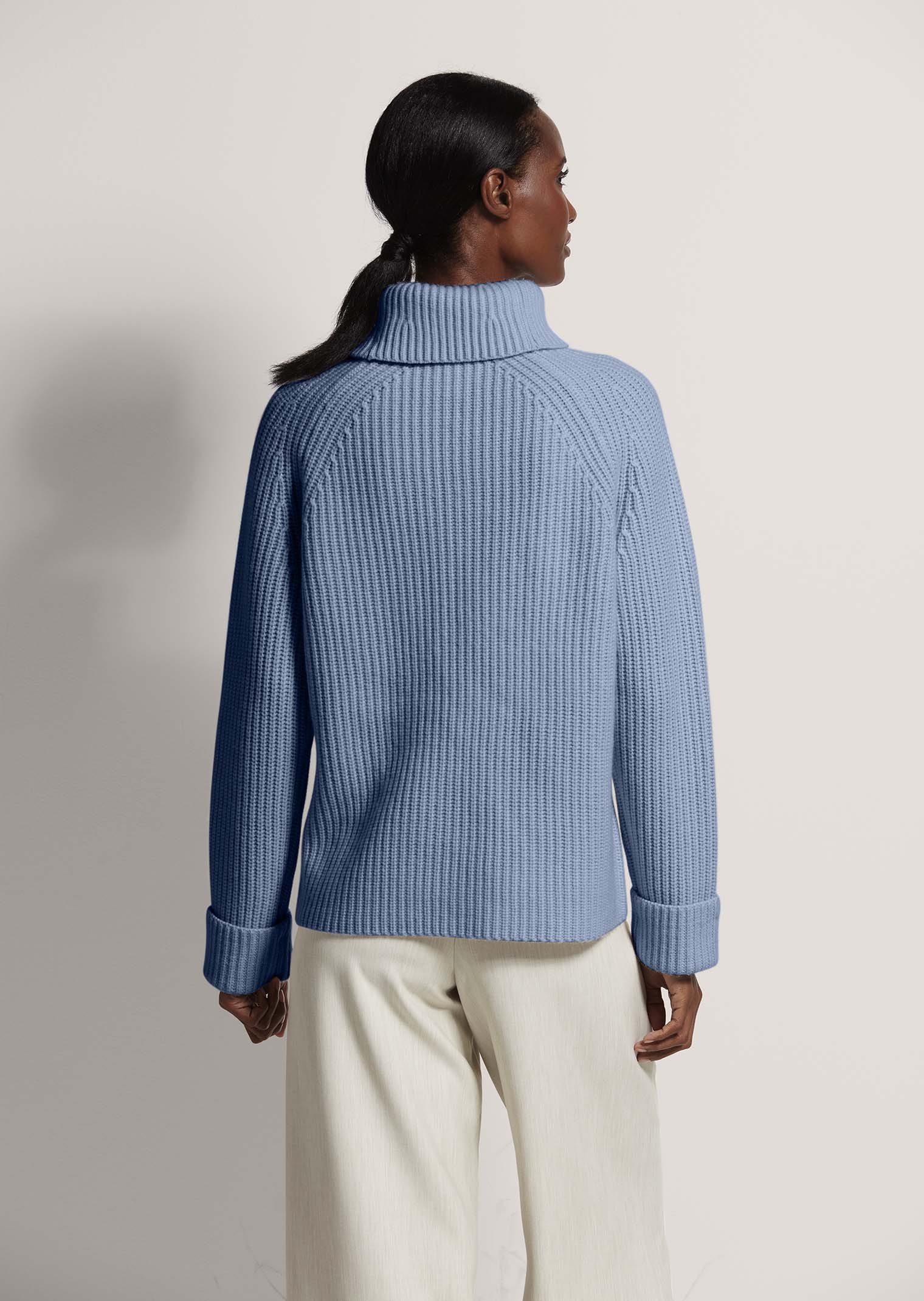 Rollkragen-Pullover mit Good Cashmere thumbnail 3