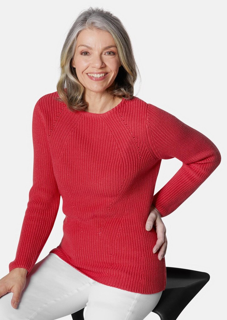 Figurschmeichelnder Pullover aus reiner Baumwolle