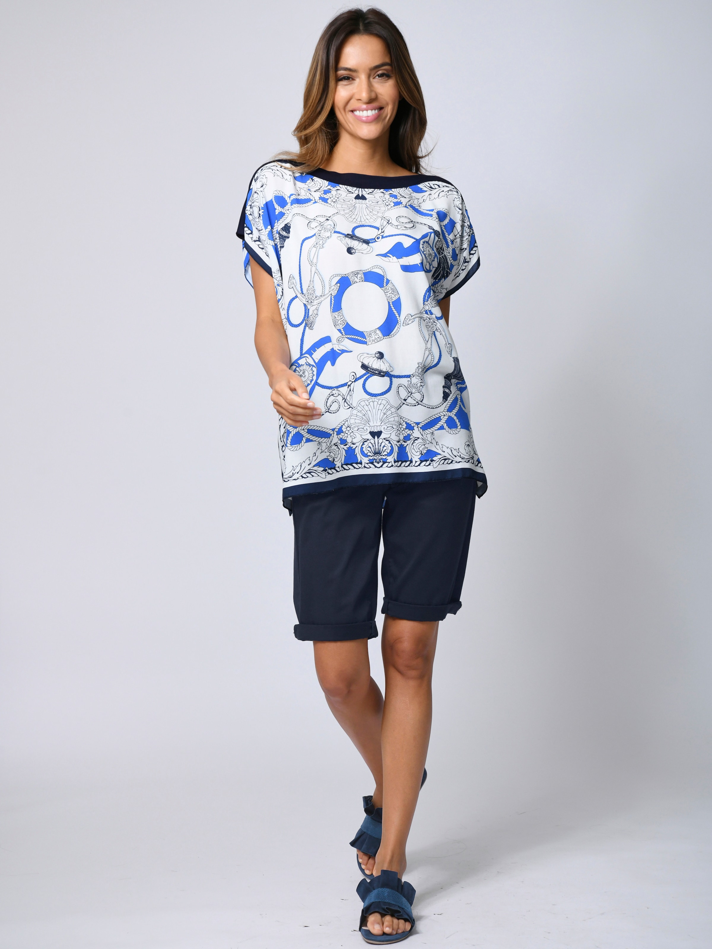 Strandshirt im maritimen Dessin