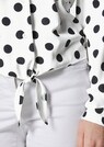 Tupfen-Bluse mit Knoten-Effekt thumbnail 5