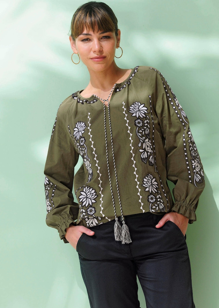 Tunika mit Blumenstickerei