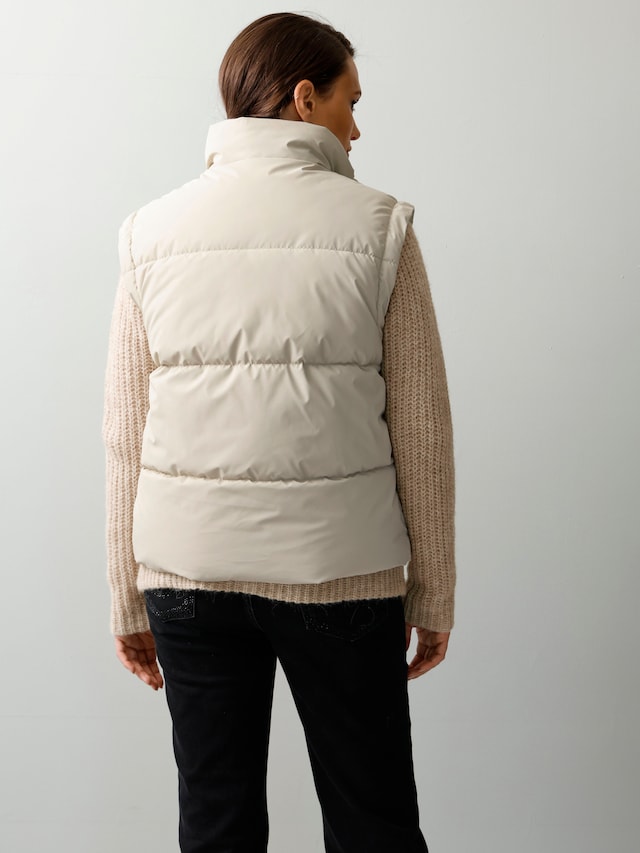 Steppjacke mit abnehmbaren Ärmeln 2