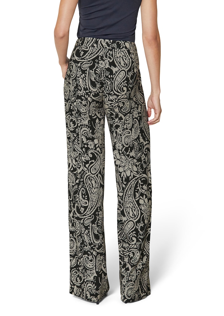 Wide trousers with paisley pattern 2