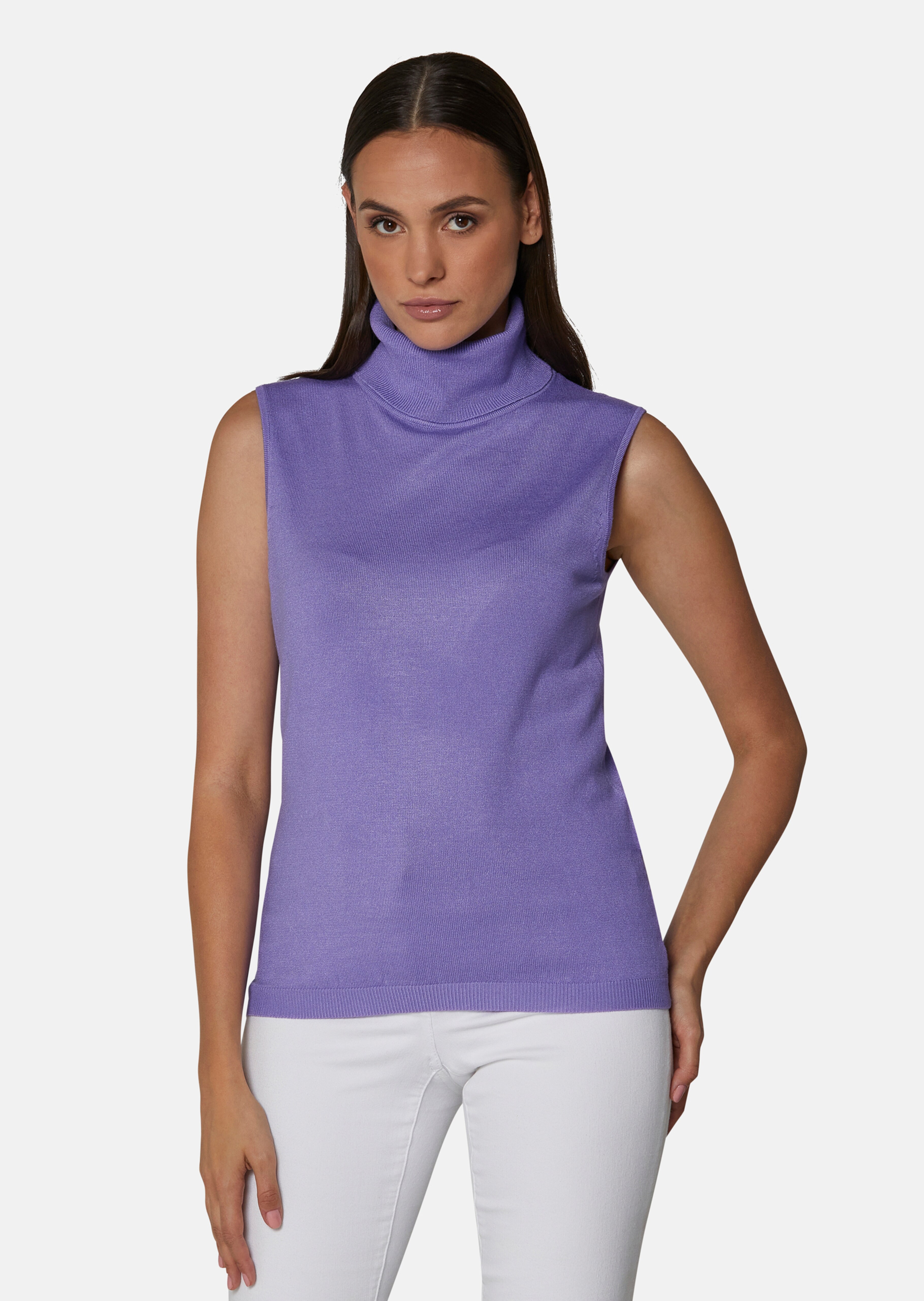 Pull col roulé sans manches