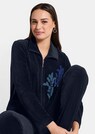 Ensemble de détente en velours ras avec broderie thumbnail 3