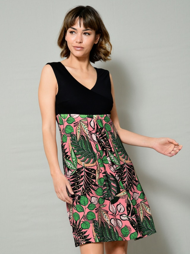 Strandkleid mit grafischem Druck 6