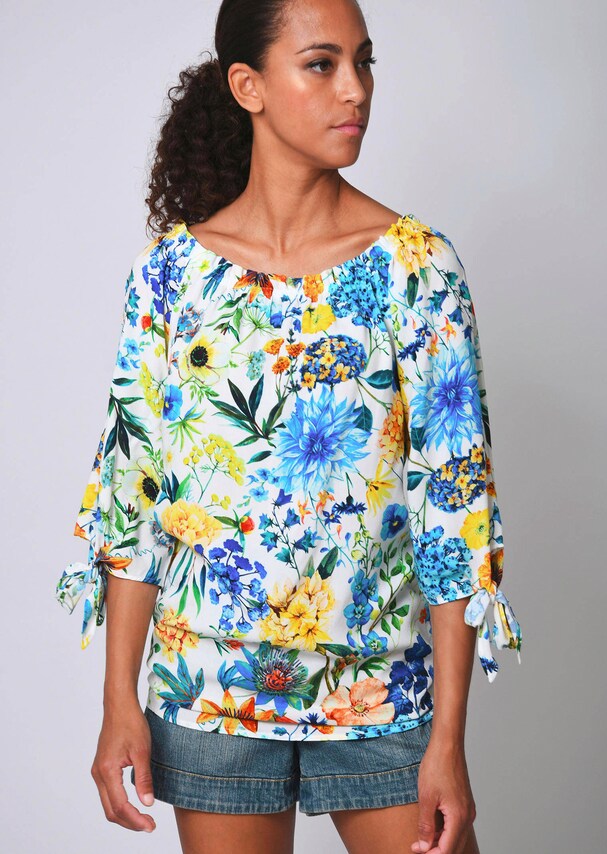 Carmenbluse in sommerlichem Blumendessin