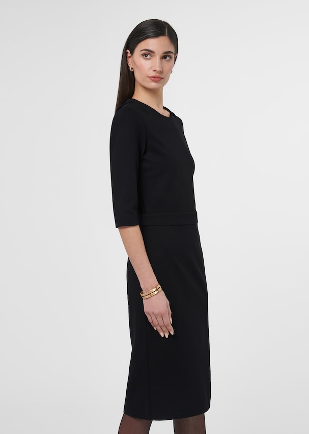 Sheath dress with sophisticated cut-outs 3