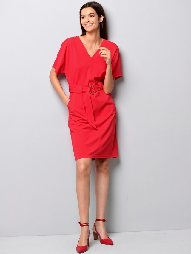 Kleid mit Gürtel 6