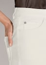 Weite Jeans mit leichtem Bootcut thumbnail 5