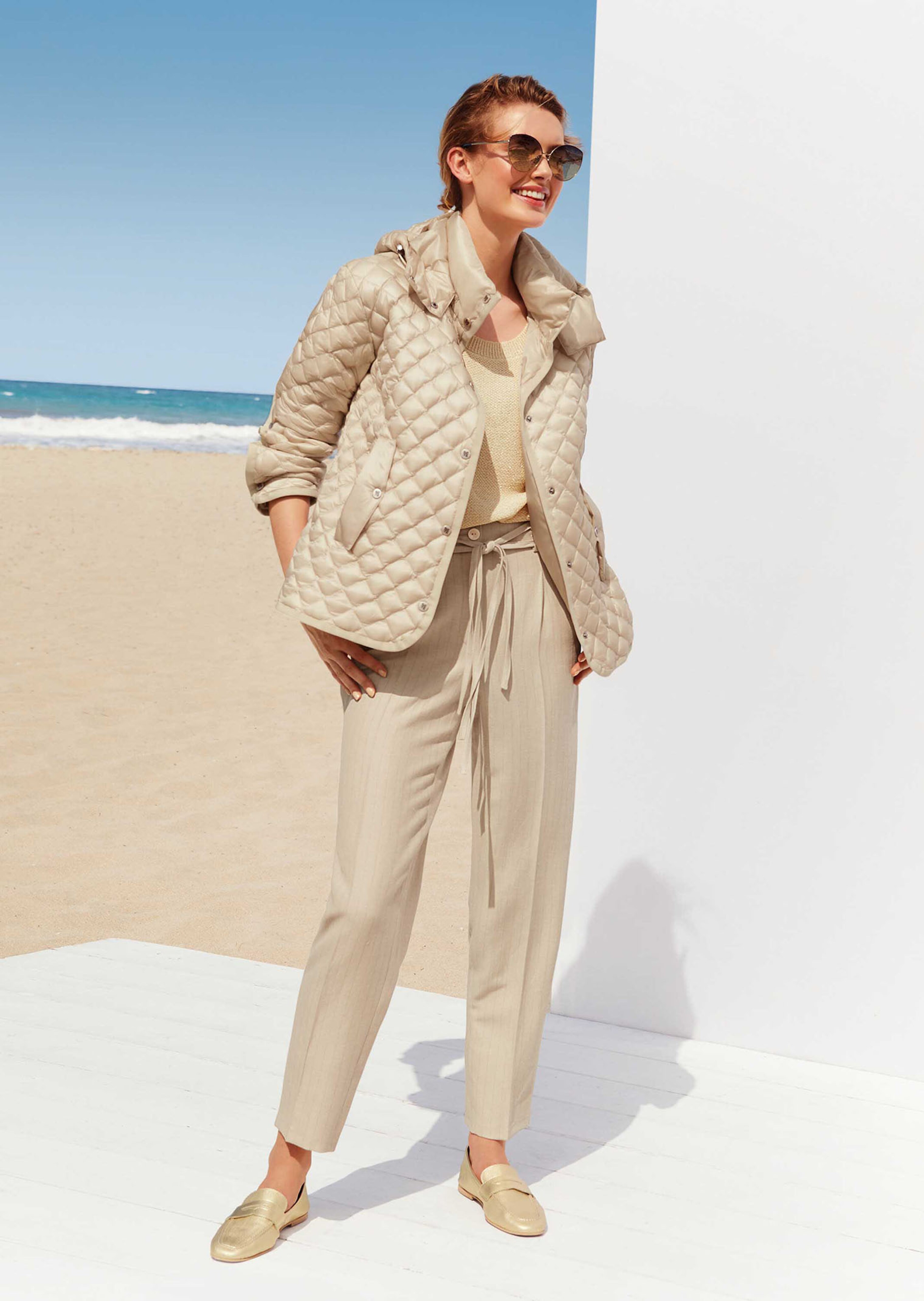 Steppjacke mit Kapuze