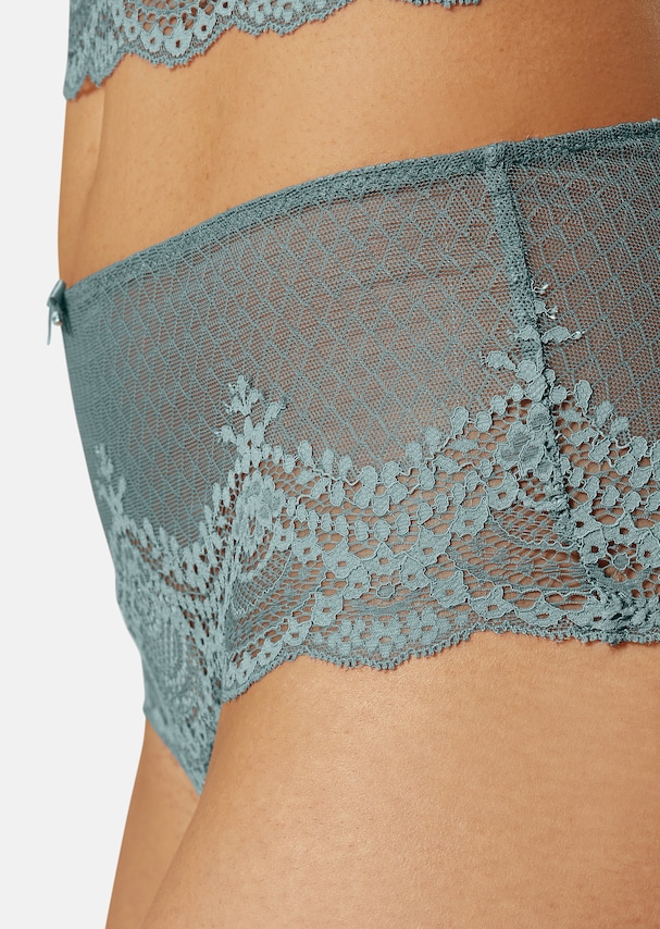 Panty made from semi-transparent lace 4