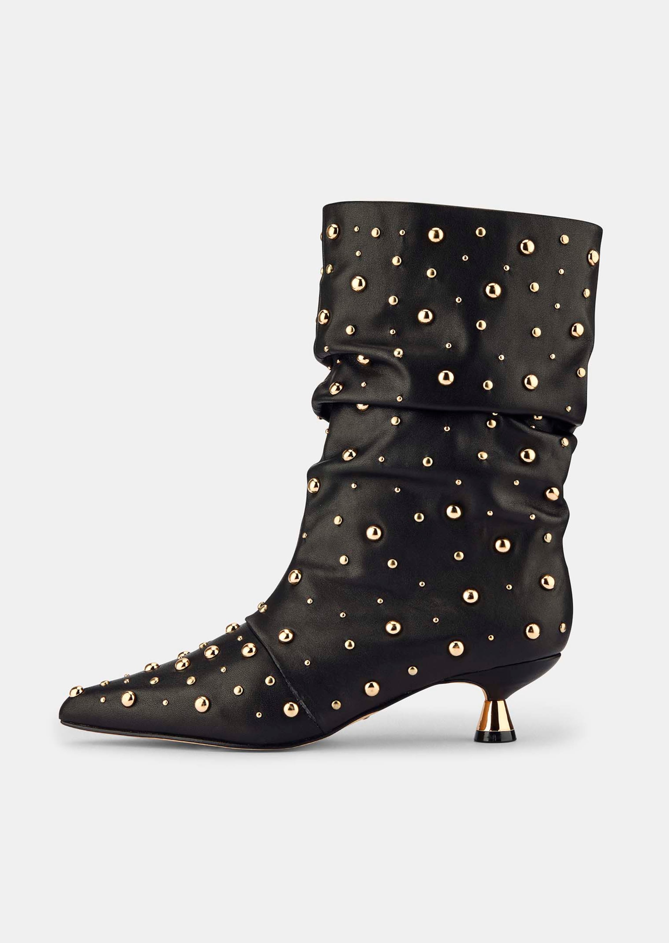 Leren enkellaarsjes met goudkleurige studs