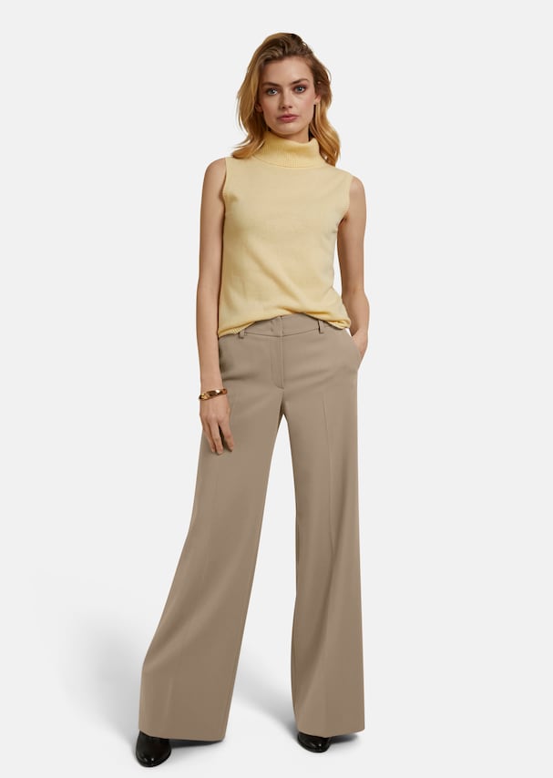 Wide pleated trousers 1
