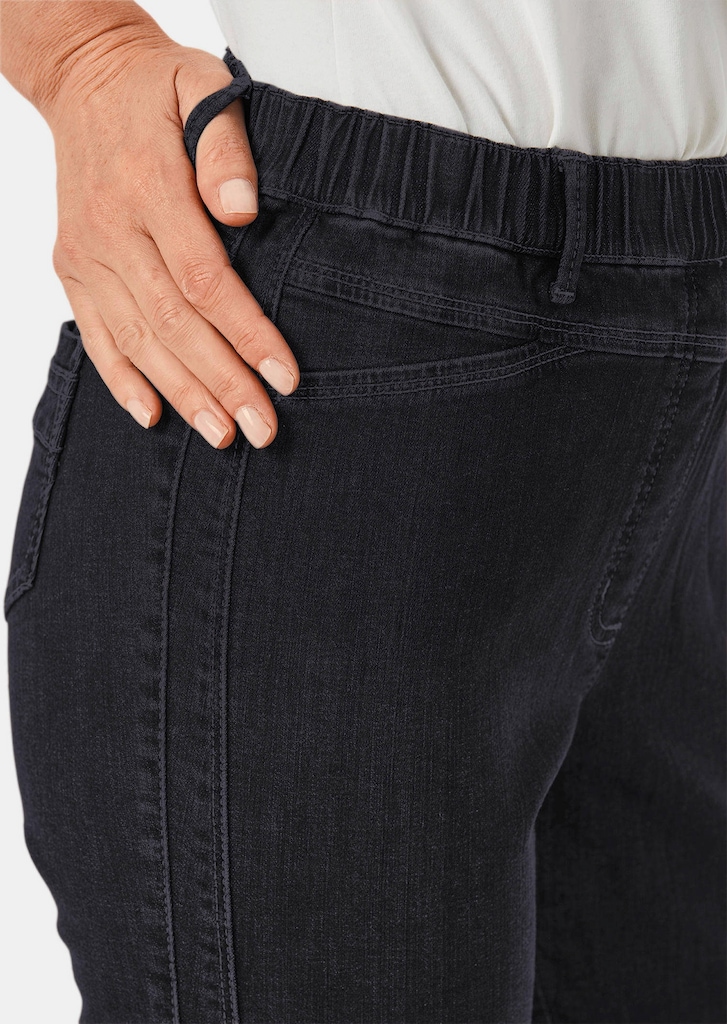 Super elastische Jeans LOUISA mit figurstreckenden Nähten