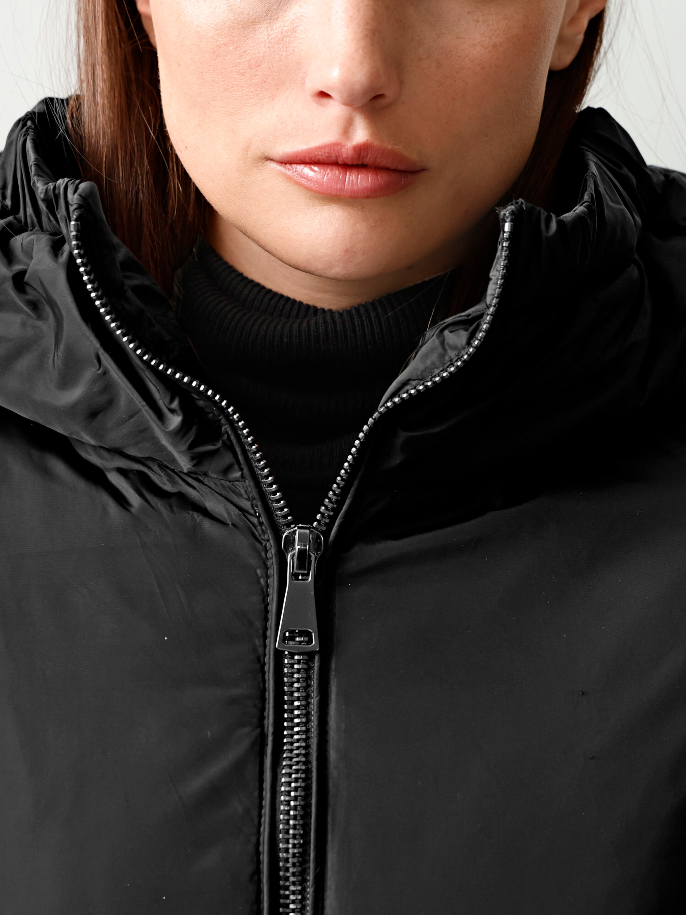 Steppjacke mit abnehmbarer Bauchtasche 4