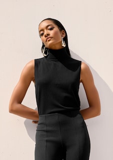 Sleeveless turtleneck jumper thumbnail 7