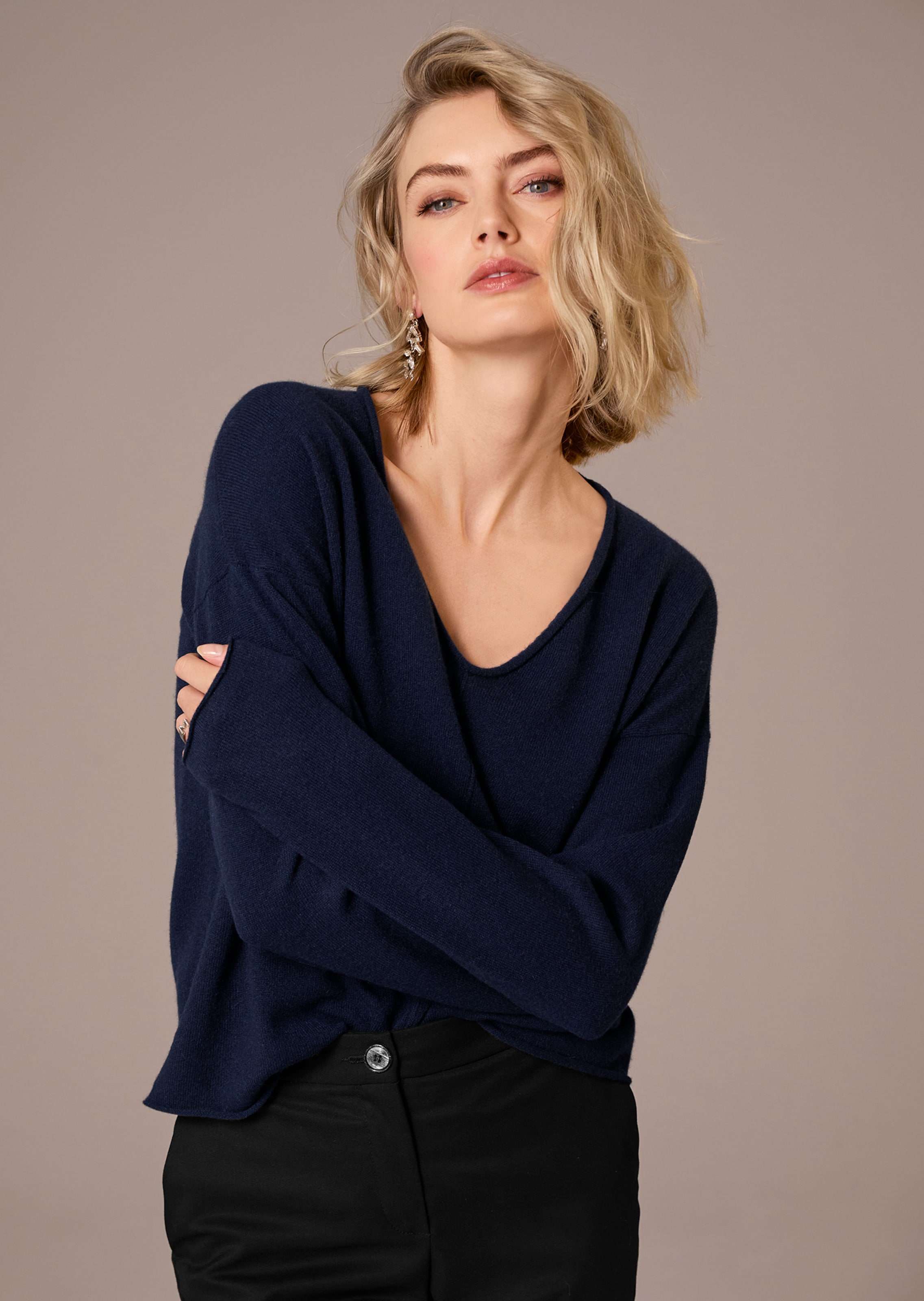 Madeleine V-Ausschnitt-Pullover store blau Casual-Look