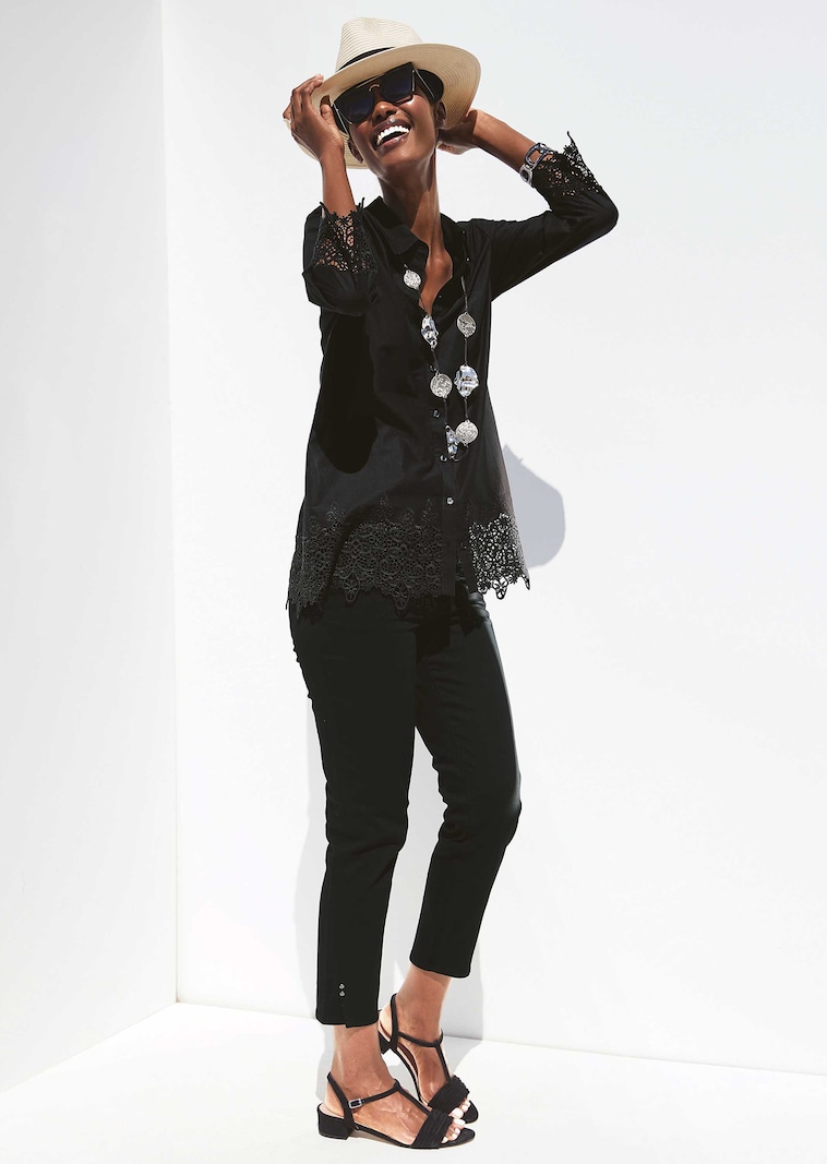 Baumwoll-Bluse mit Spitzen-Abschlüssen