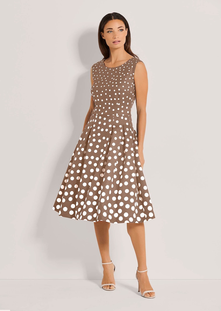 Tupfenkleid