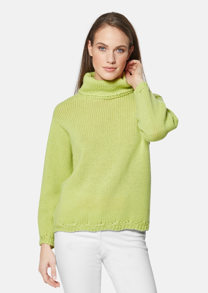 Pure new wool jumper in merino quality.