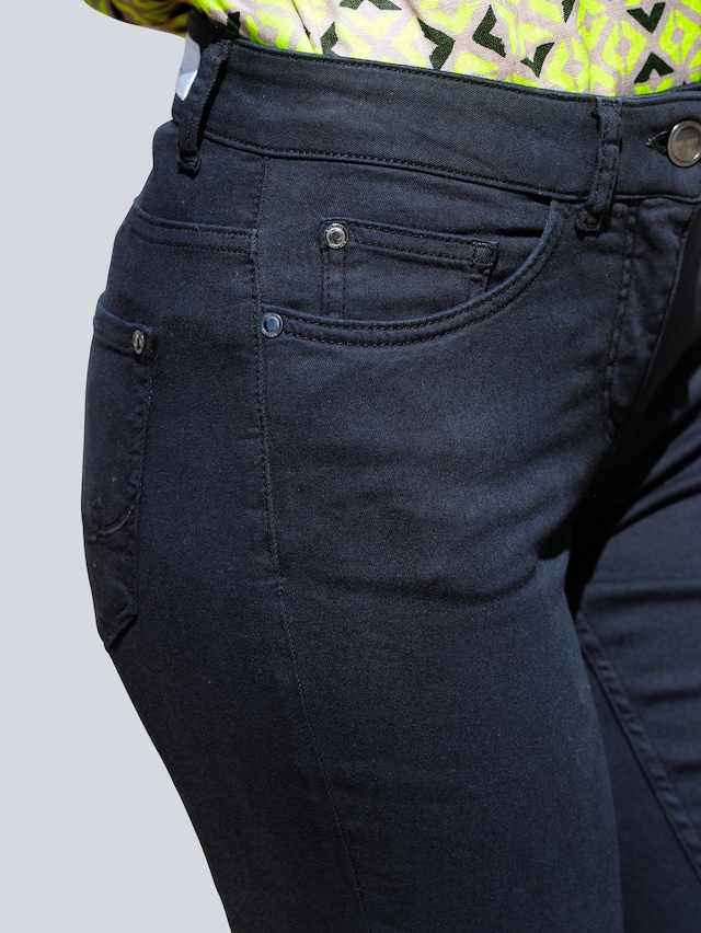 Jeans in 5-Pocket-Form 2