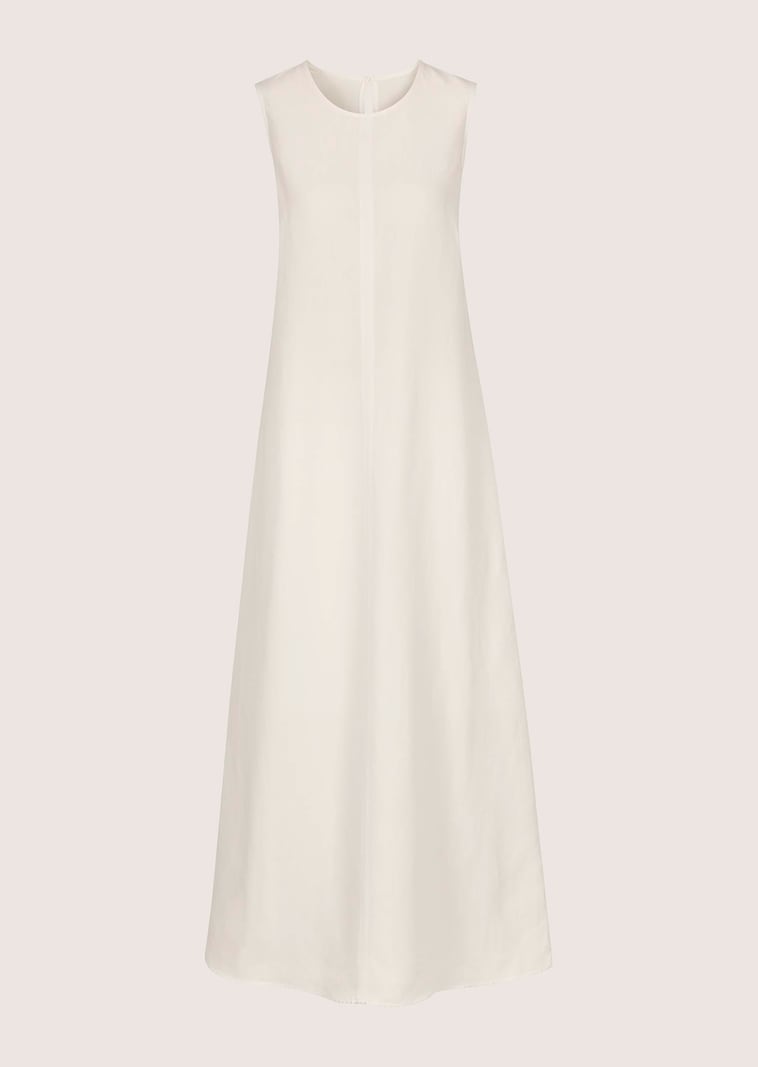 Langes Sommerkleid mit Leinen