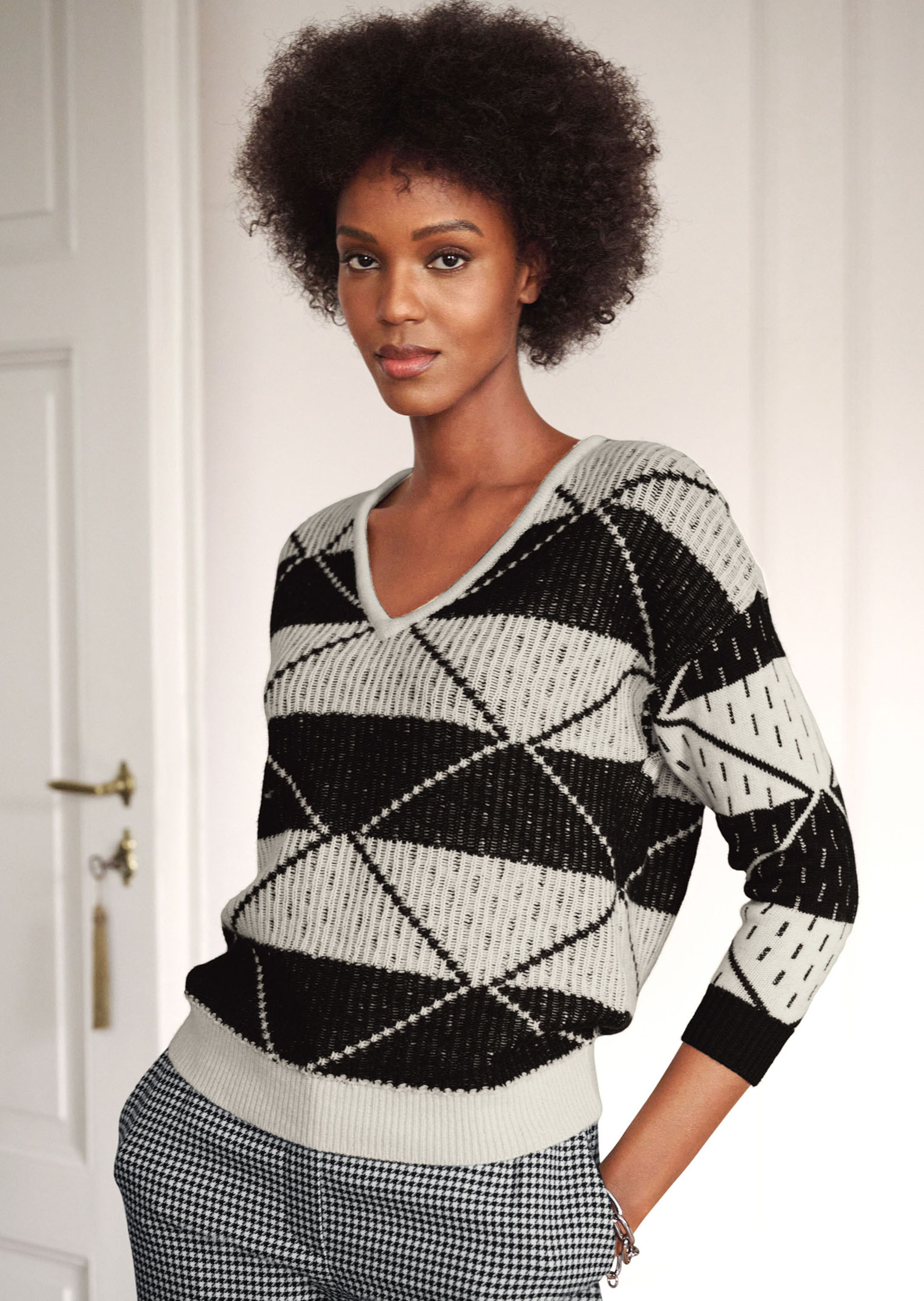 Jacquard jumper made from virgin wool